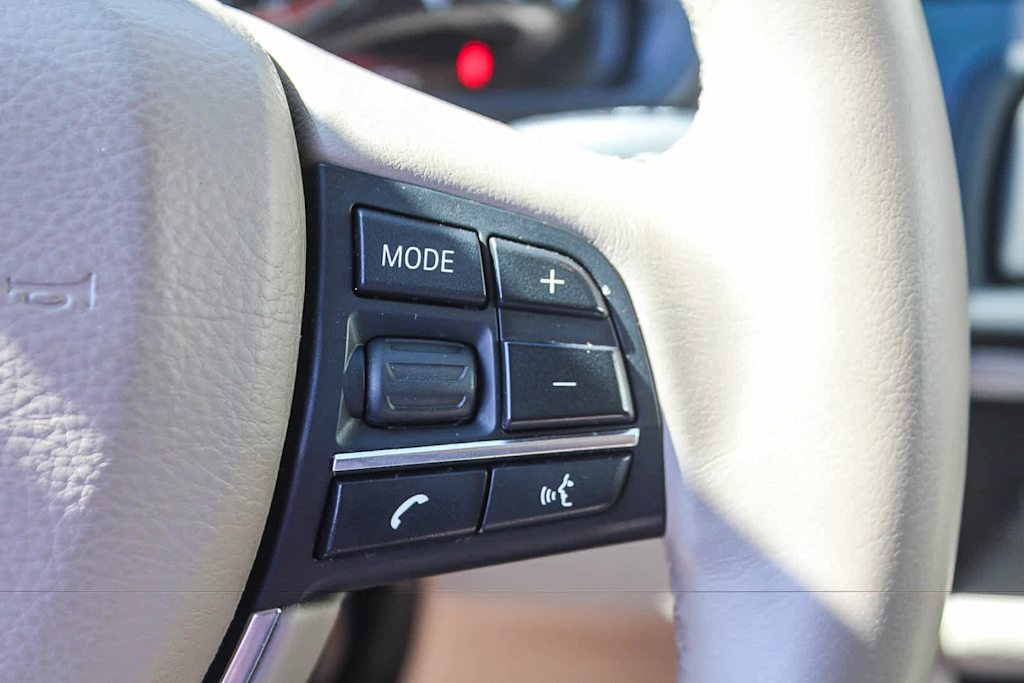 Thumbnail: 2014 BMW 5 Series - 30