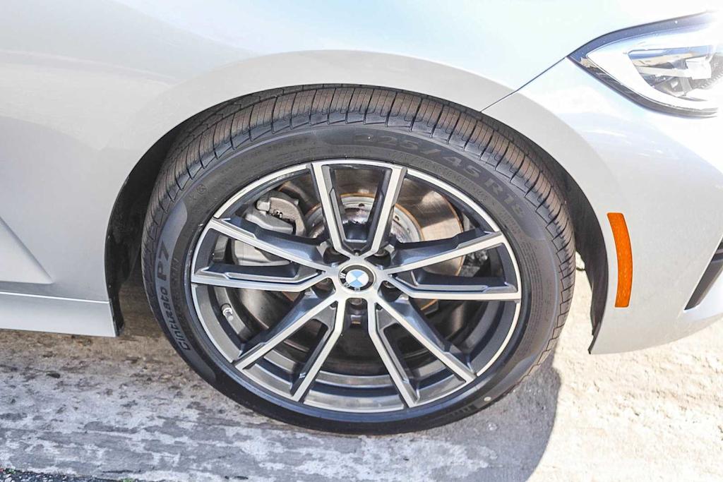 Thumbnail: 2019 BMW 3 Series - 21