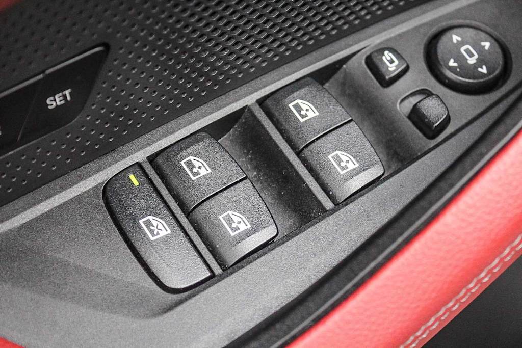 Thumbnail: 2024 BMW 4 Series - 24