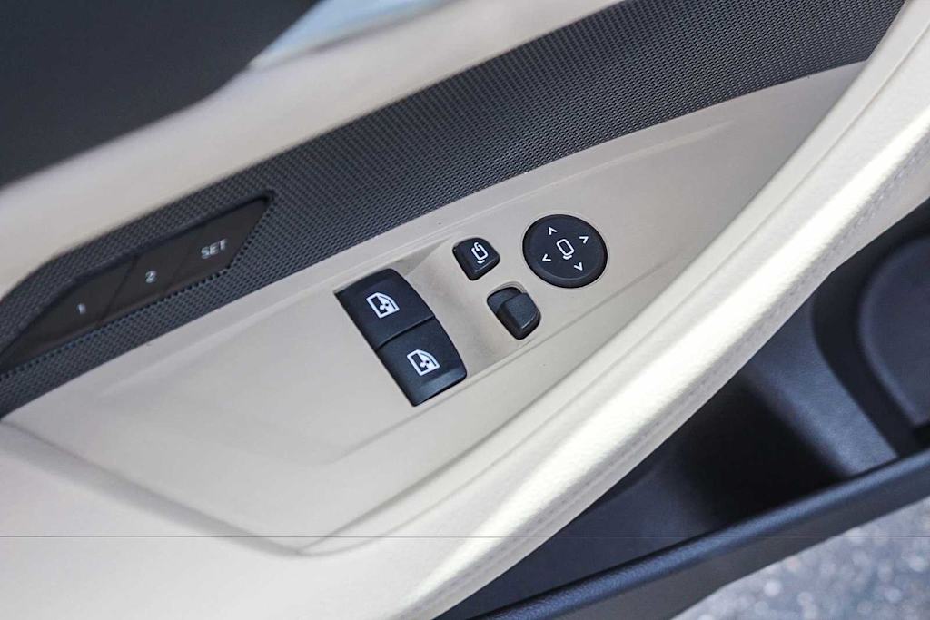 Thumbnail: 2026 BMW 4 Series - 22