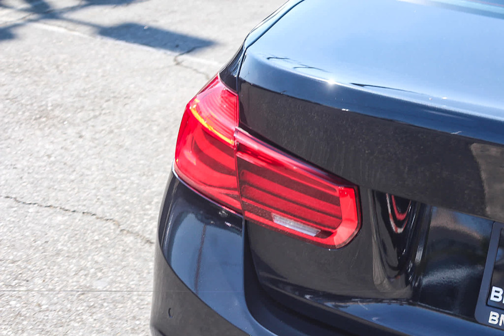 Thumbnail: 2017 BMW 3 Series - 20