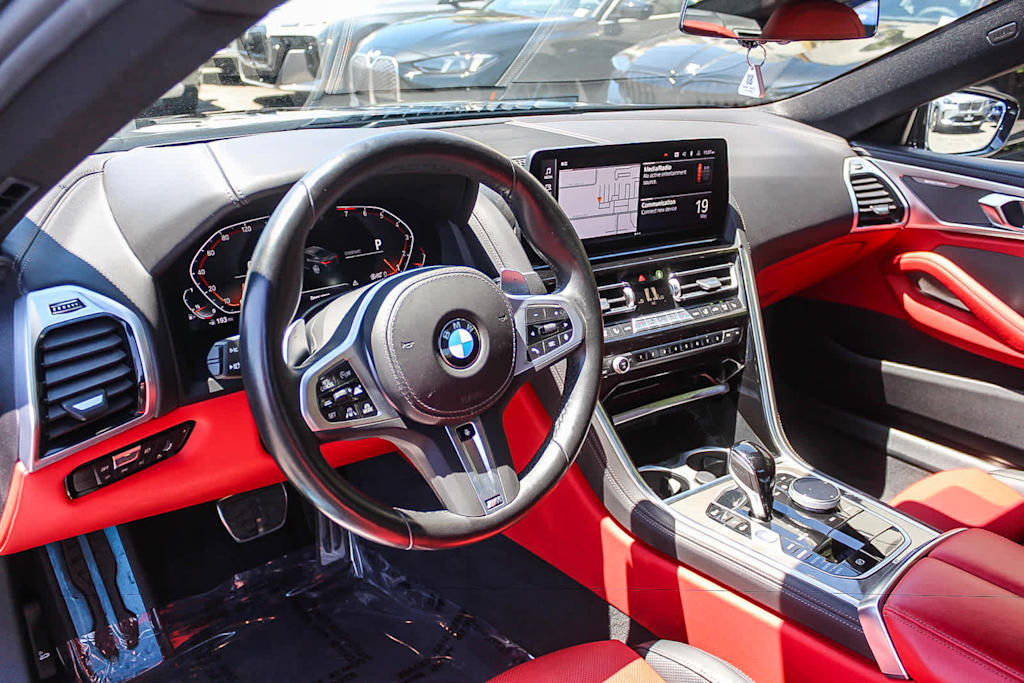 Thumbnail: 2023 BMW 8 Series - 10