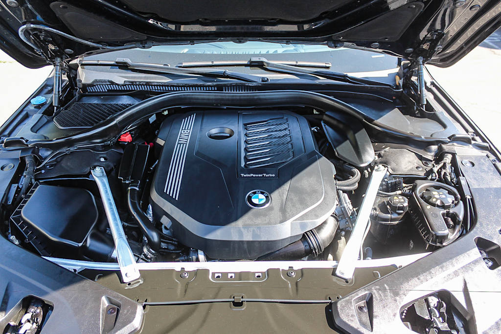 Thumbnail: 2023 BMW 8 Series - 27