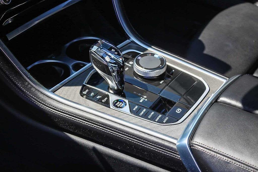 Thumbnail: 2023 BMW 8 Series - 14