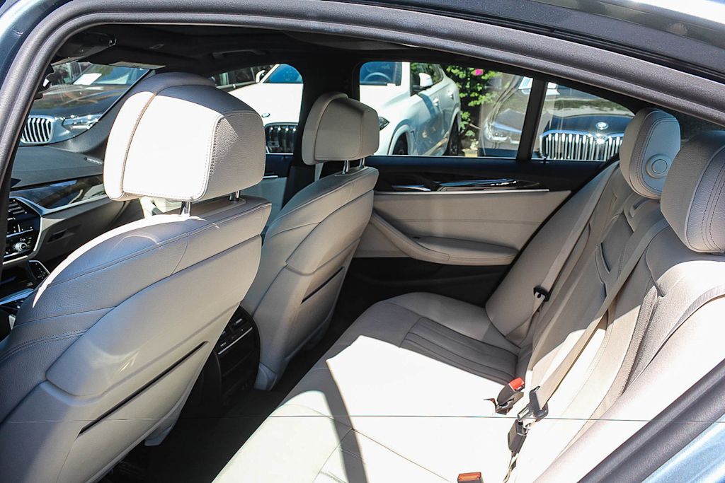 Thumbnail: 2020 BMW 5 Series - 11