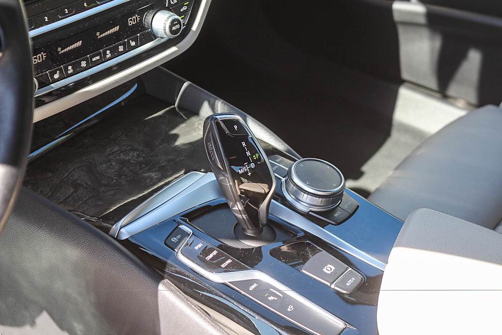 Thumbnail: 2020 BMW 5 Series - 15