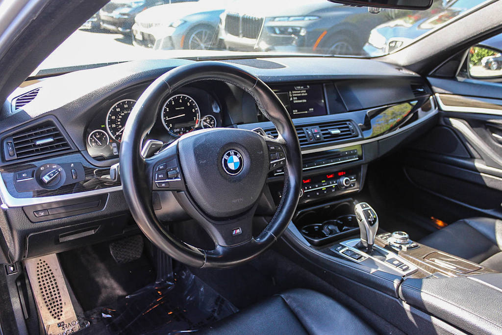 Thumbnail: 2013 BMW 5 Series - 13