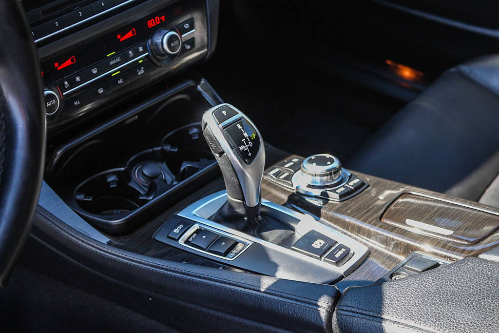 Thumbnail: 2013 BMW 5 Series - 15