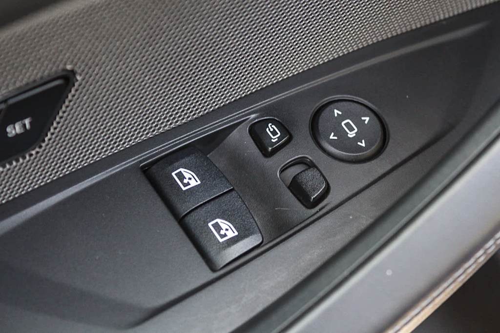 Thumbnail: 2023 BMW M4 - 24