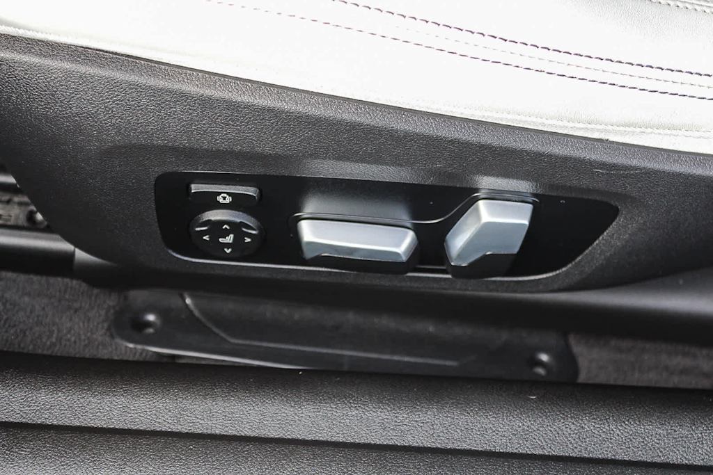 Thumbnail: 2023 BMW M4 - 25