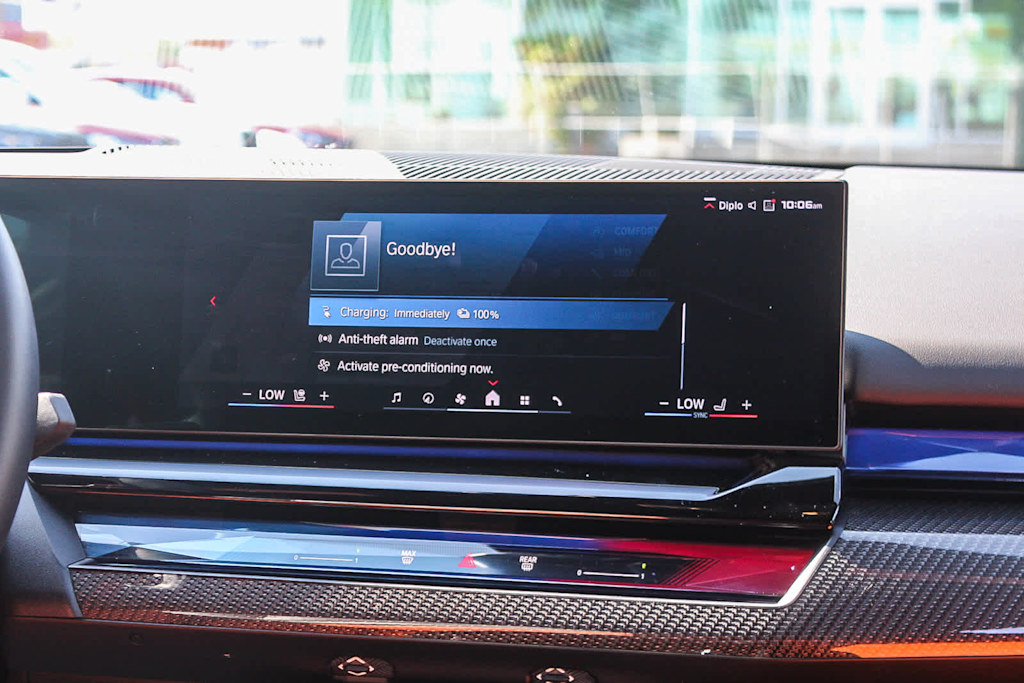 Thumbnail: 2025 BMW M5 - 29