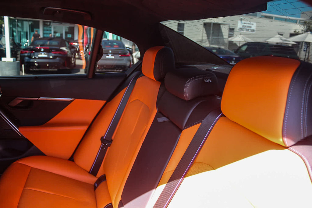 Thumbnail: 2025 BMW M5 - 10