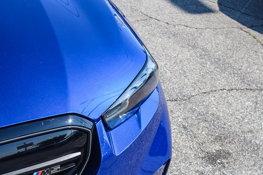 Thumbnail: 2025 BMW M5 - 18