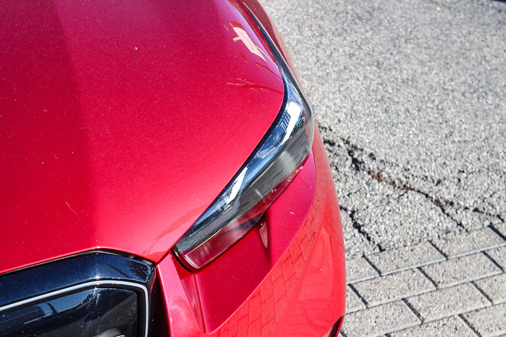 Thumbnail: 2025 BMW M5 - 16