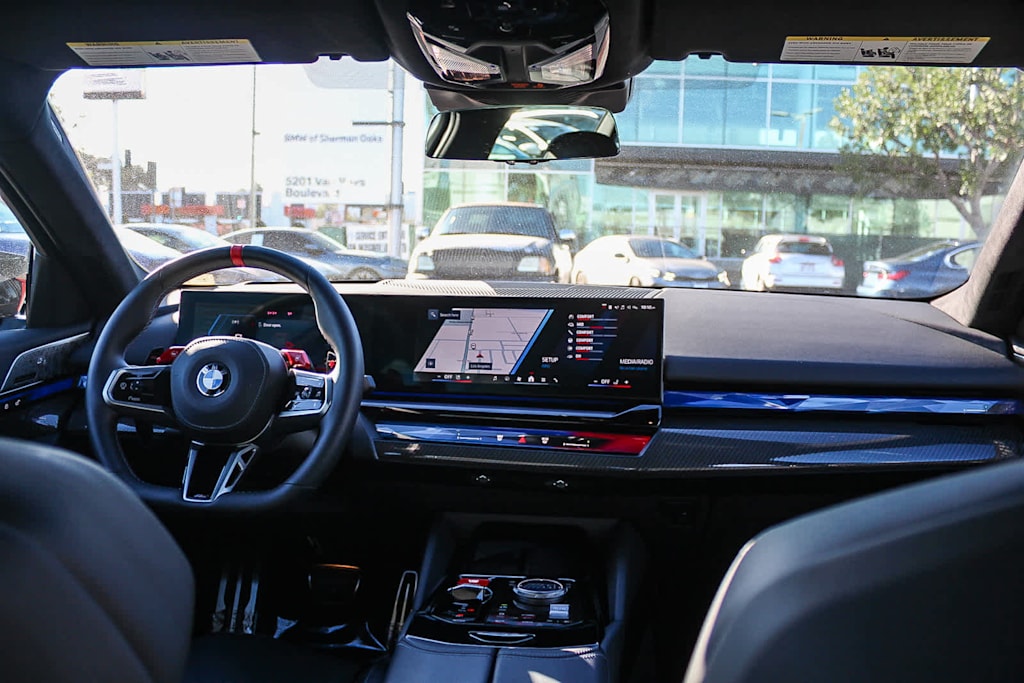 Thumbnail: 2025 BMW M5 - 2