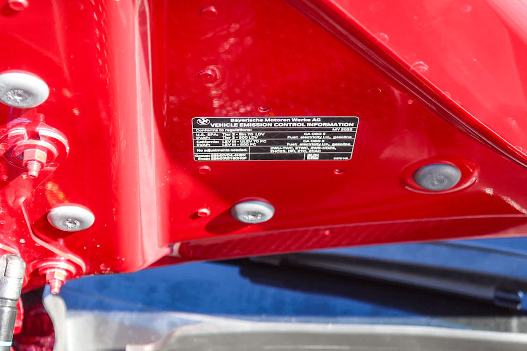 Thumbnail: 2025 BMW M5 - 28