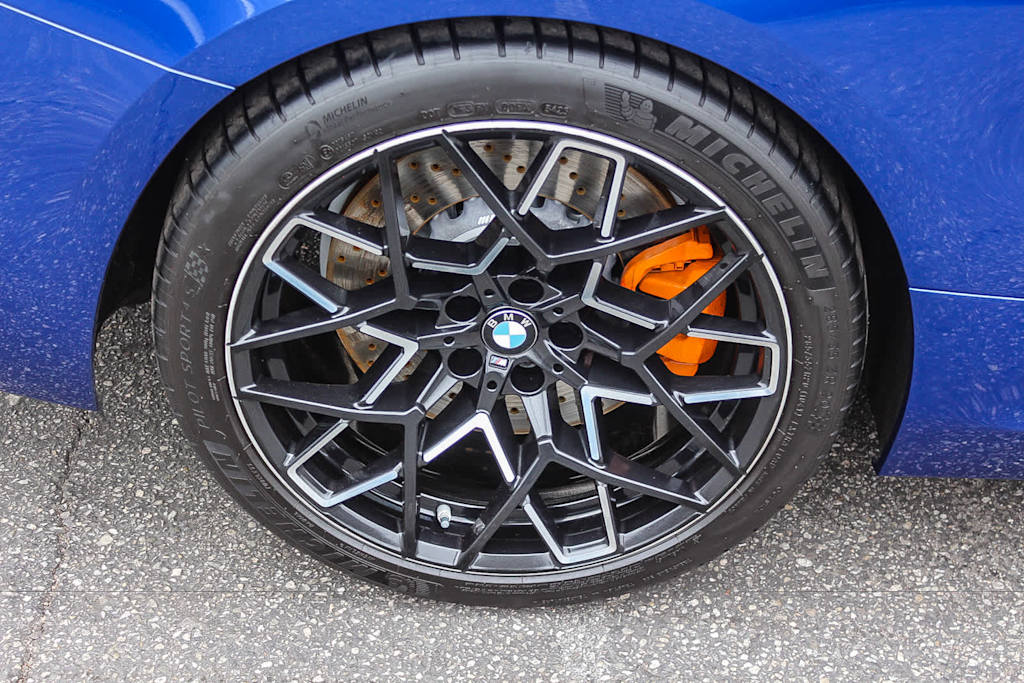 Thumbnail: 2025 BMW M8 - 7