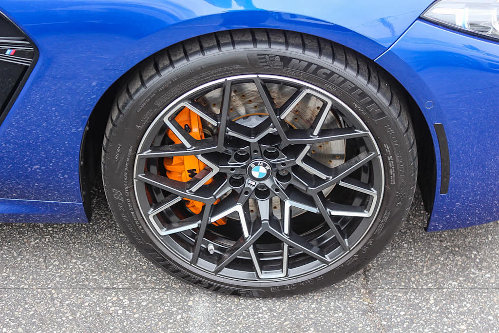 Thumbnail: 2025 BMW M8 - 21