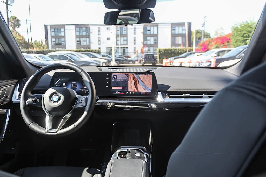 Thumbnail: 2026 BMW X1 - 2