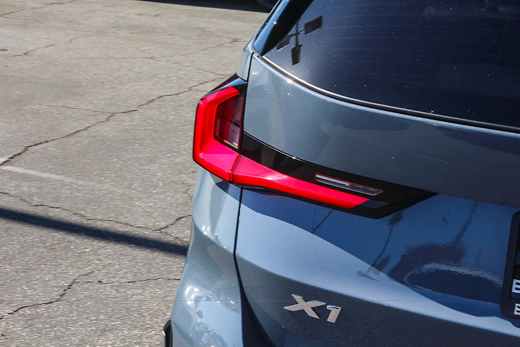Thumbnail: 2026 BMW X1 - 21
