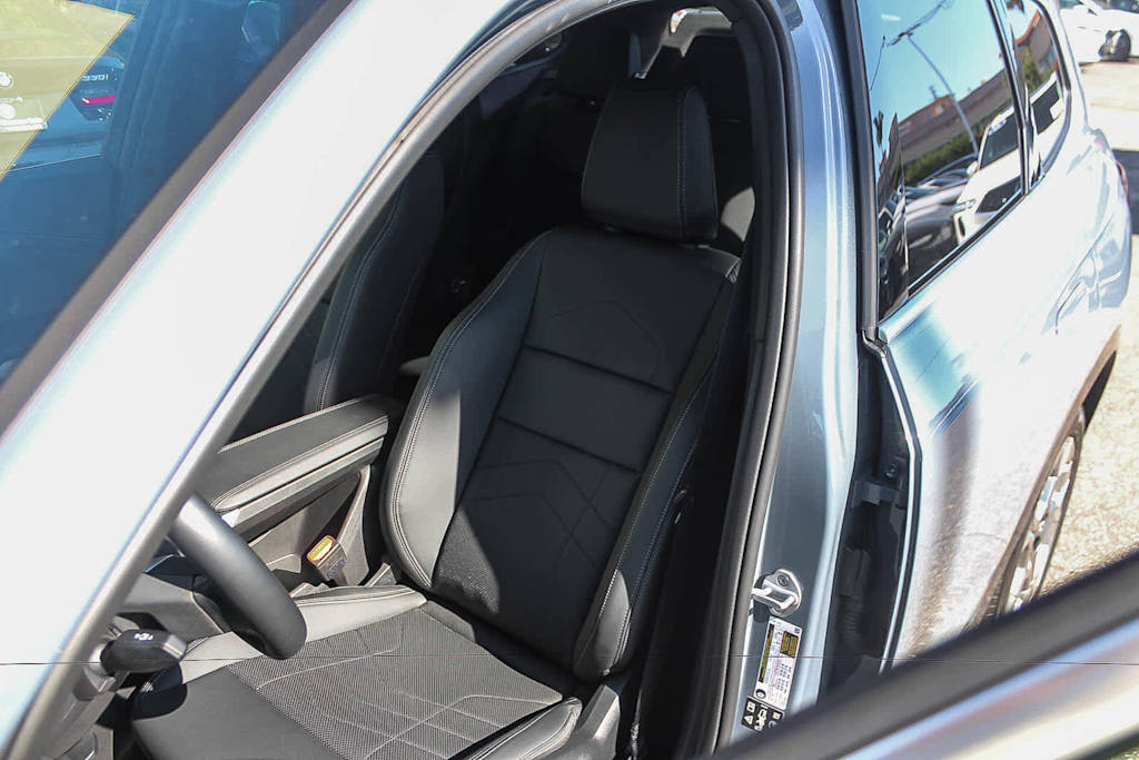 Thumbnail: 2026 BMW X1 - 10