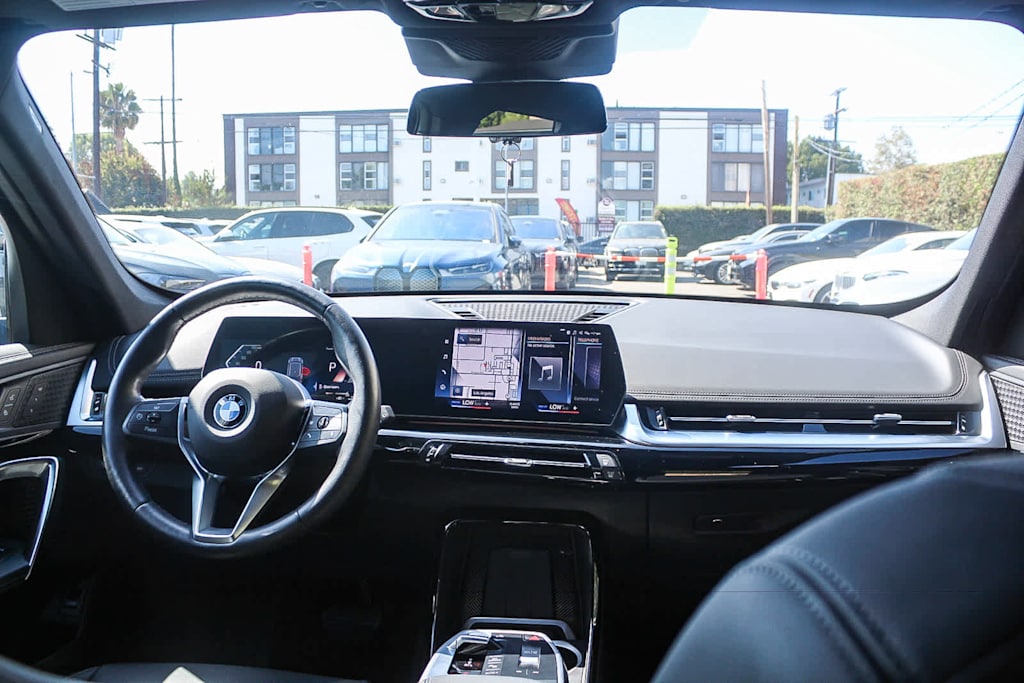 Thumbnail: 2023 BMW X1 - 2