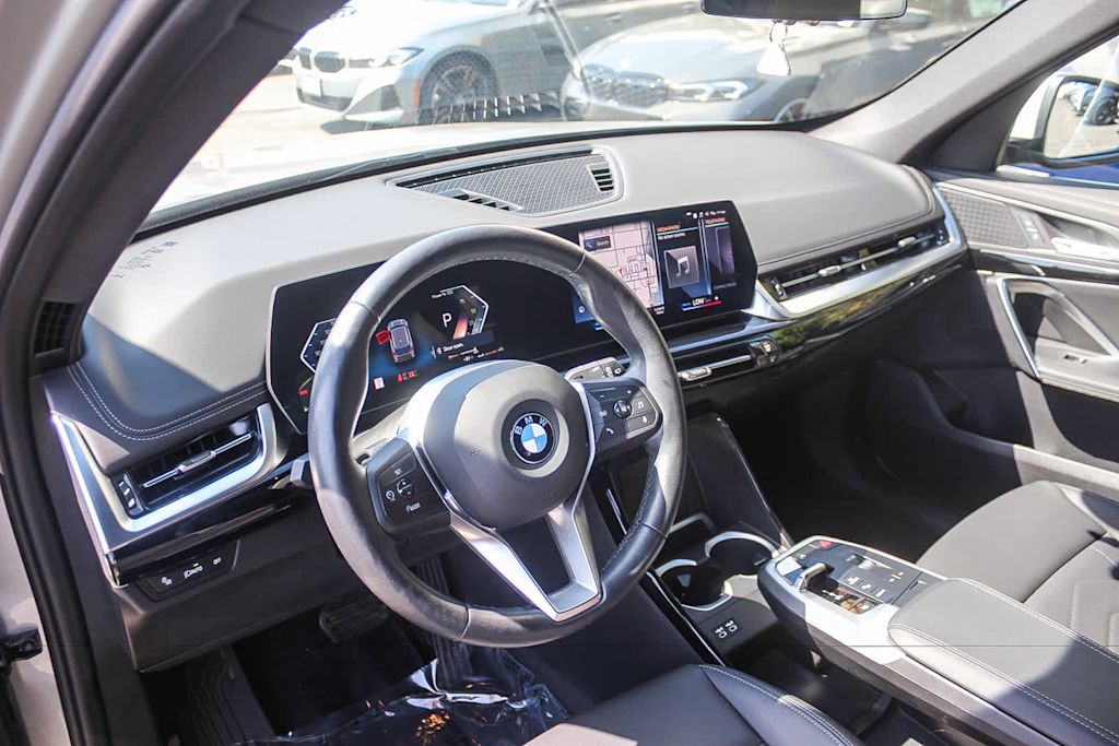 Thumbnail: 2023 BMW X1 - 13