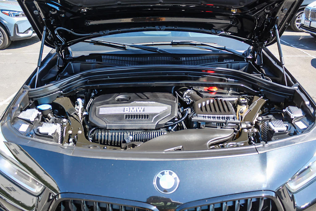 2023 BMW X2 sDrive28i 8