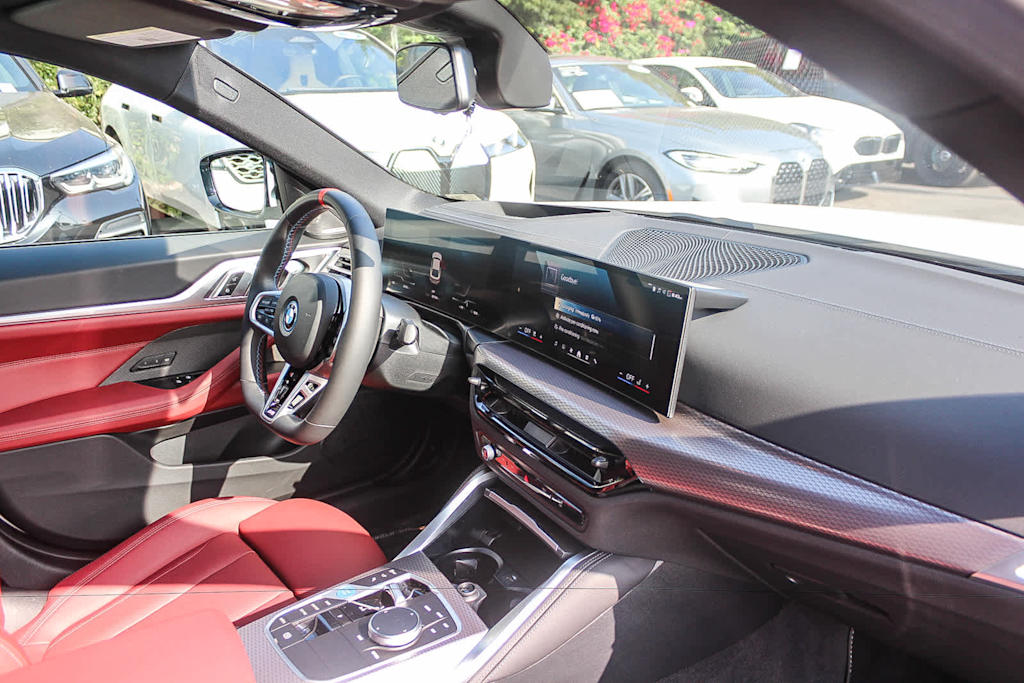 Thumbnail: 2025 BMW i4 - 11