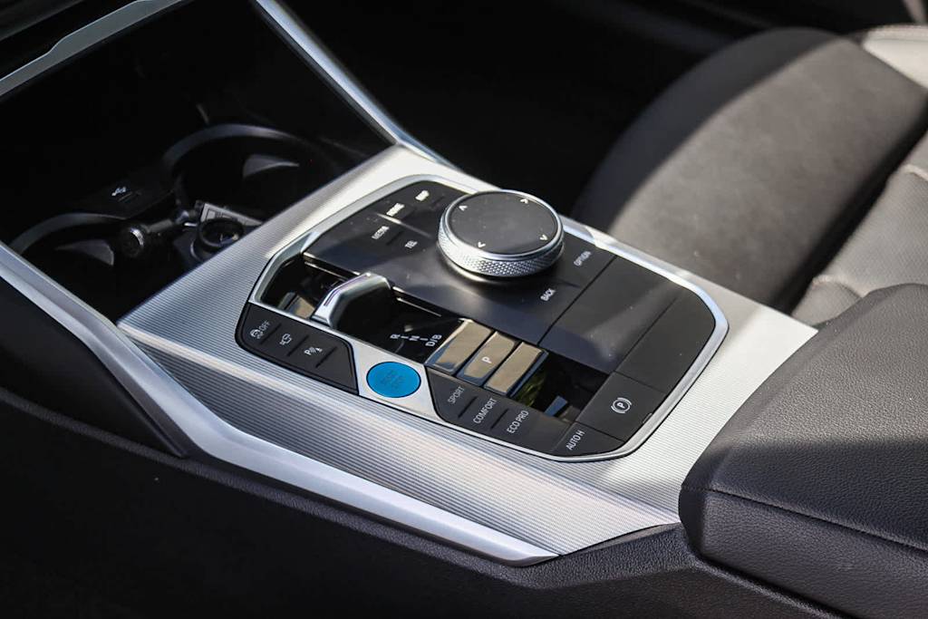 Thumbnail: 2023 BMW i4 - 15