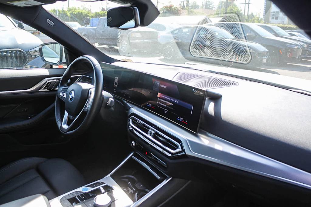 Thumbnail: 2023 BMW i4 - 12