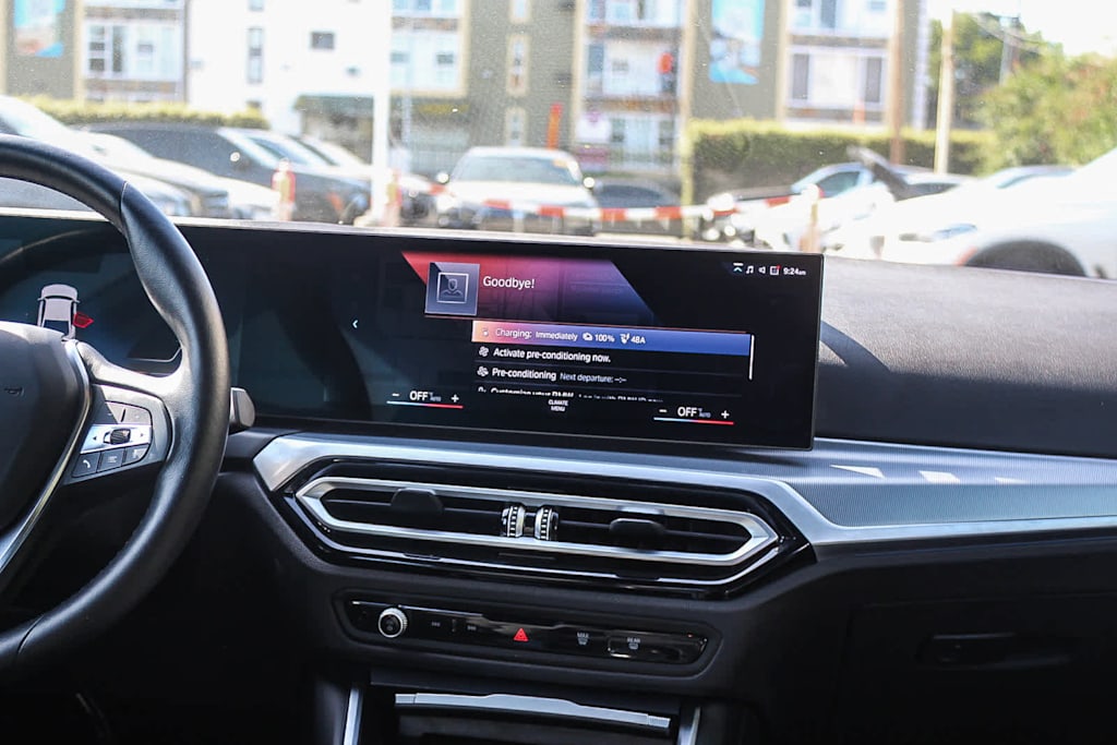 Thumbnail: 2023 BMW i4 - 14