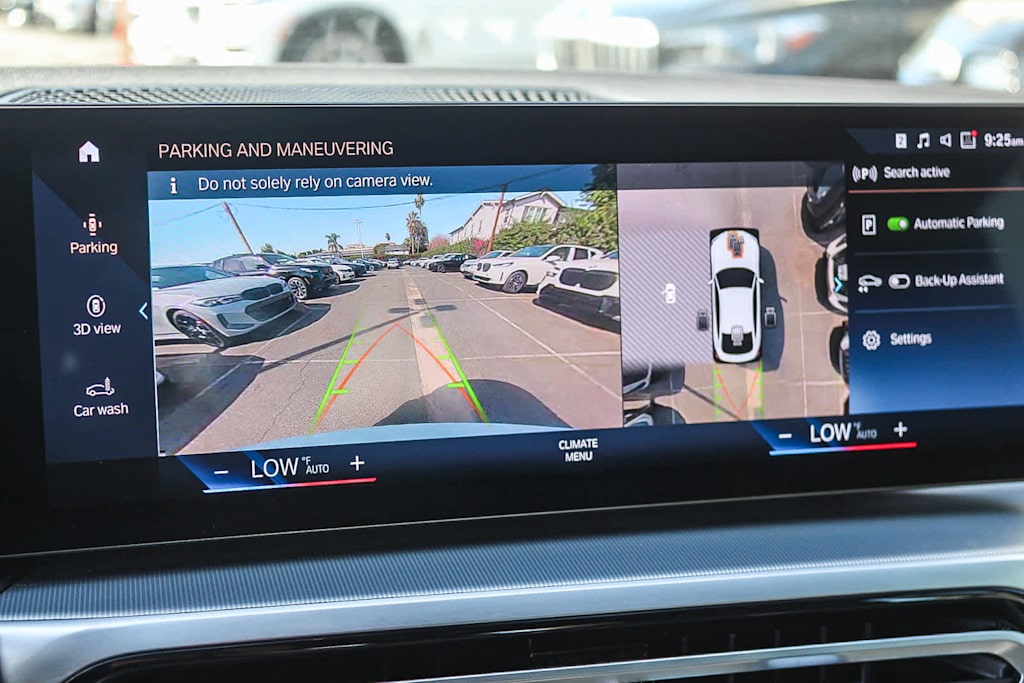 Thumbnail: 2023 BMW i4 - 27