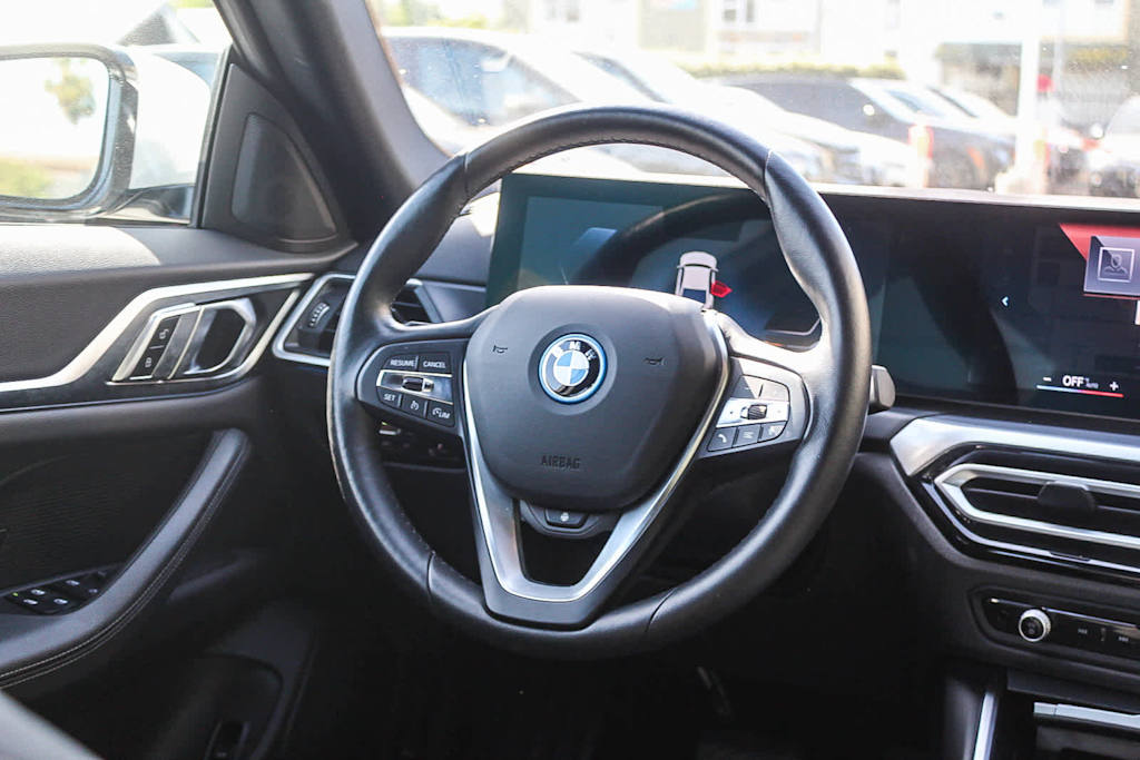 Thumbnail: 2023 BMW i4 - 9