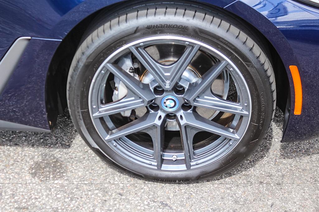 Thumbnail: 2023 BMW i4 - 20