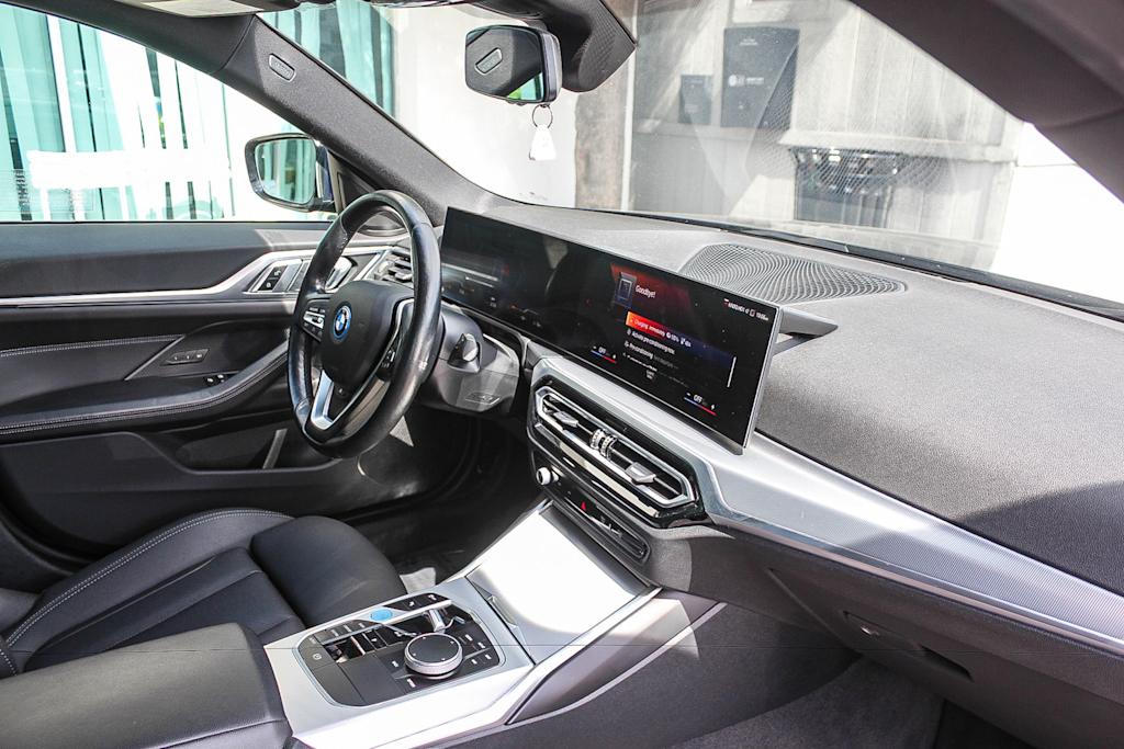 Thumbnail: 2023 BMW i4 - 11