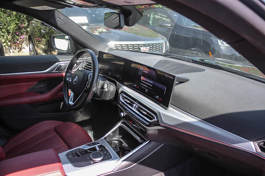 Thumbnail: 2023 BMW i4 - 10