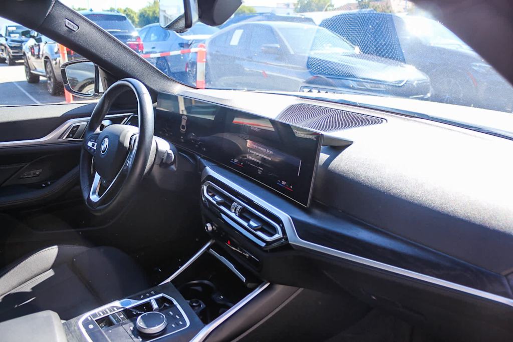 Thumbnail: 2023 BMW i4 - 12