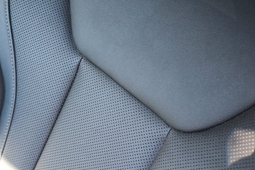 Thumbnail: 2023 BMW i4 - 10