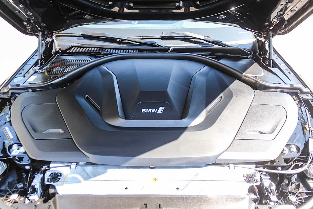 Thumbnail: 2023 BMW i4 - 7