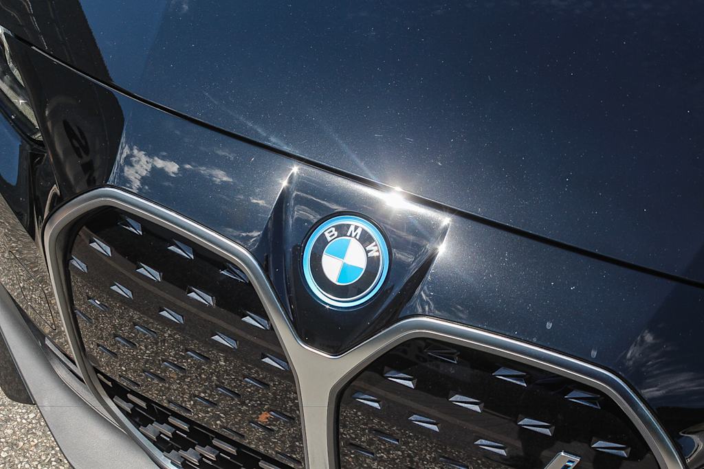 Thumbnail: 2023 BMW i4 - 15