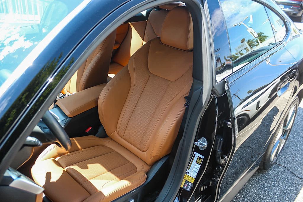 Thumbnail: 2023 BMW i4 - 27