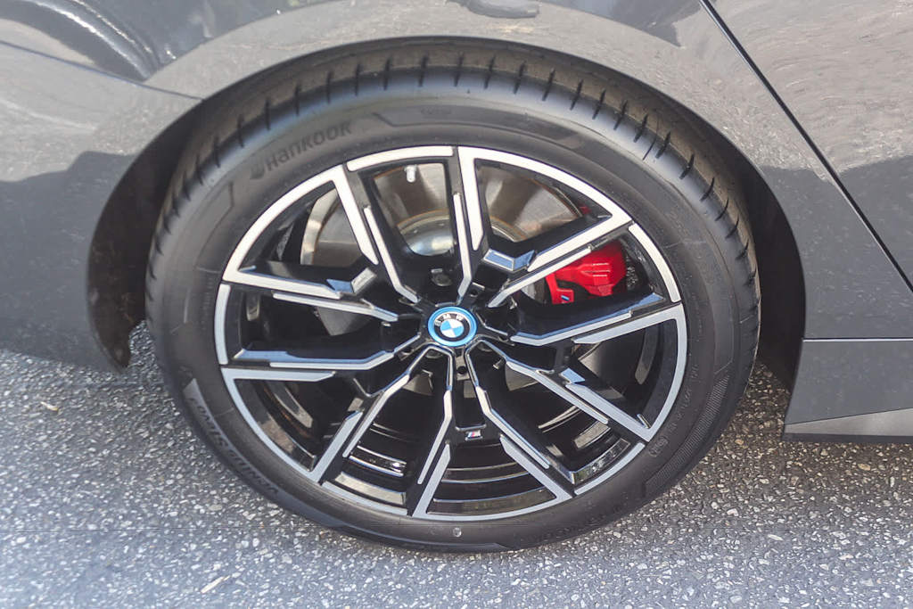 Thumbnail: 2024 BMW i4 - 7