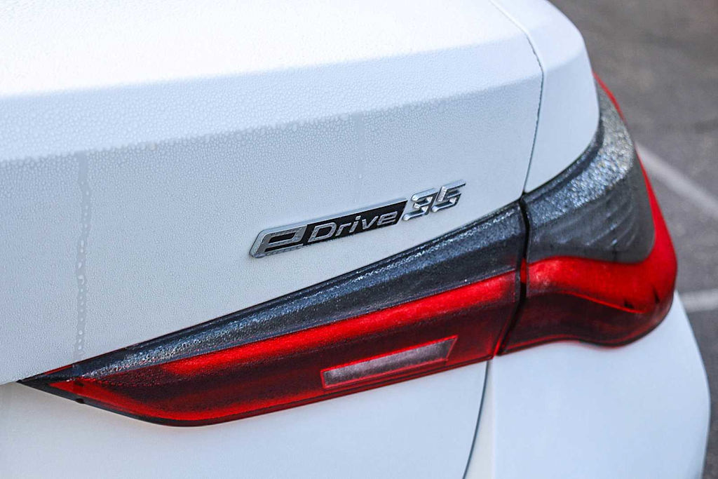 Thumbnail: 2023 BMW i4 - 27