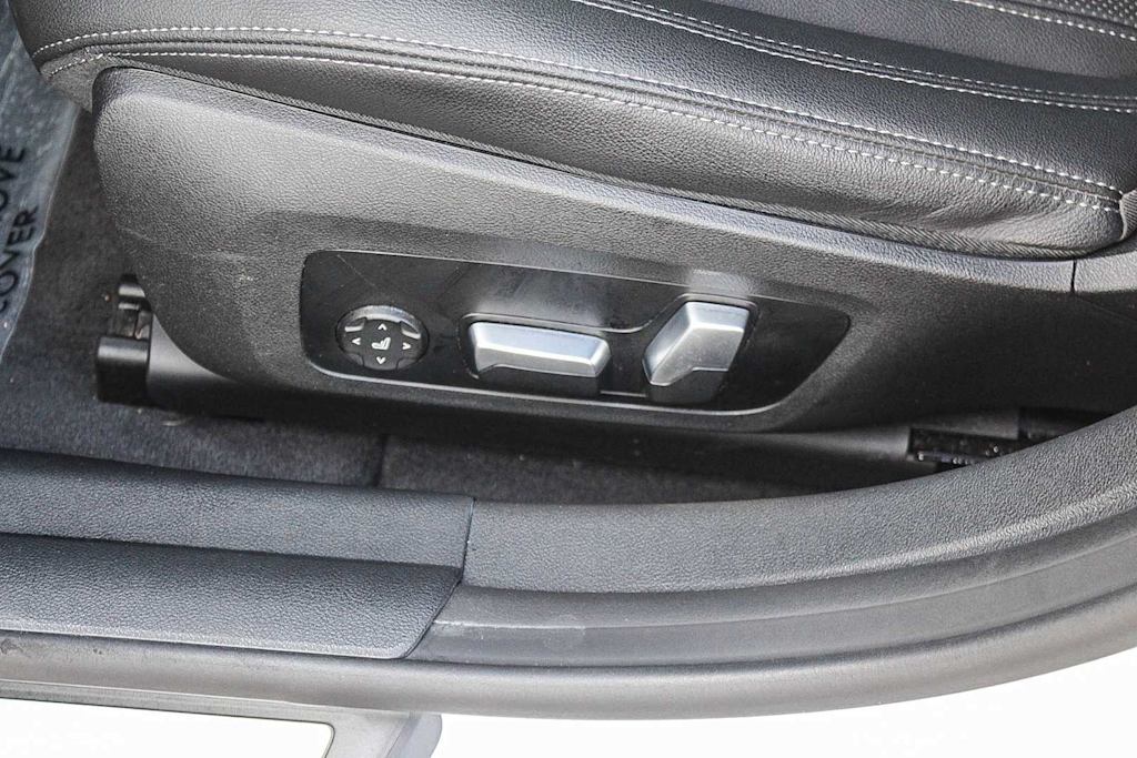 Thumbnail: 2023 BMW i4 - 25