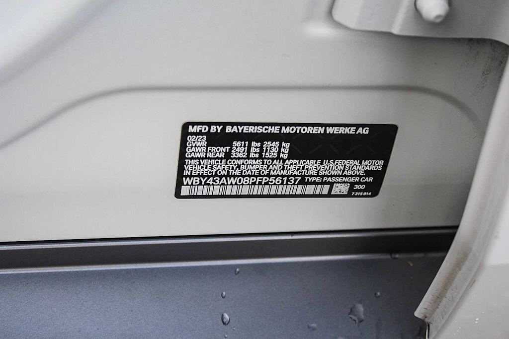 Thumbnail: 2023 BMW i4 - 28