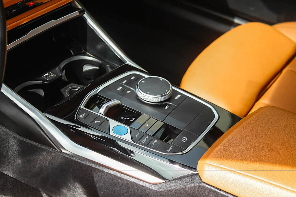 Thumbnail: 2023 BMW i4 - 13