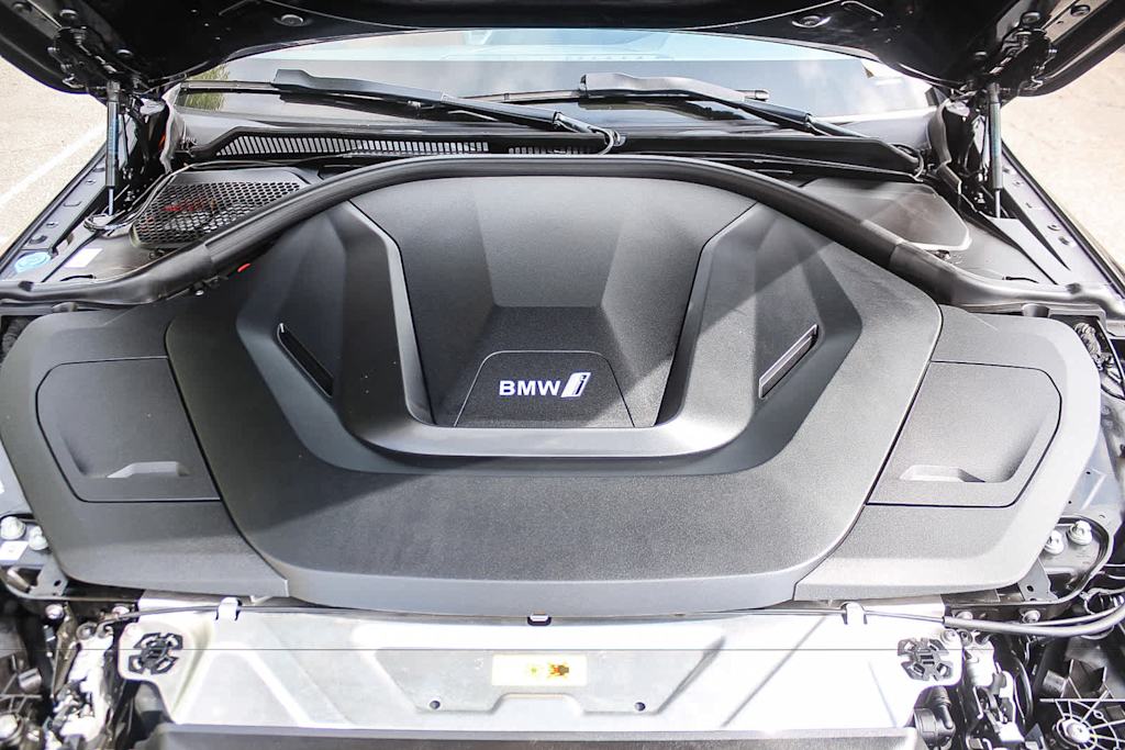 Thumbnail: 2023 BMW i4 - 7