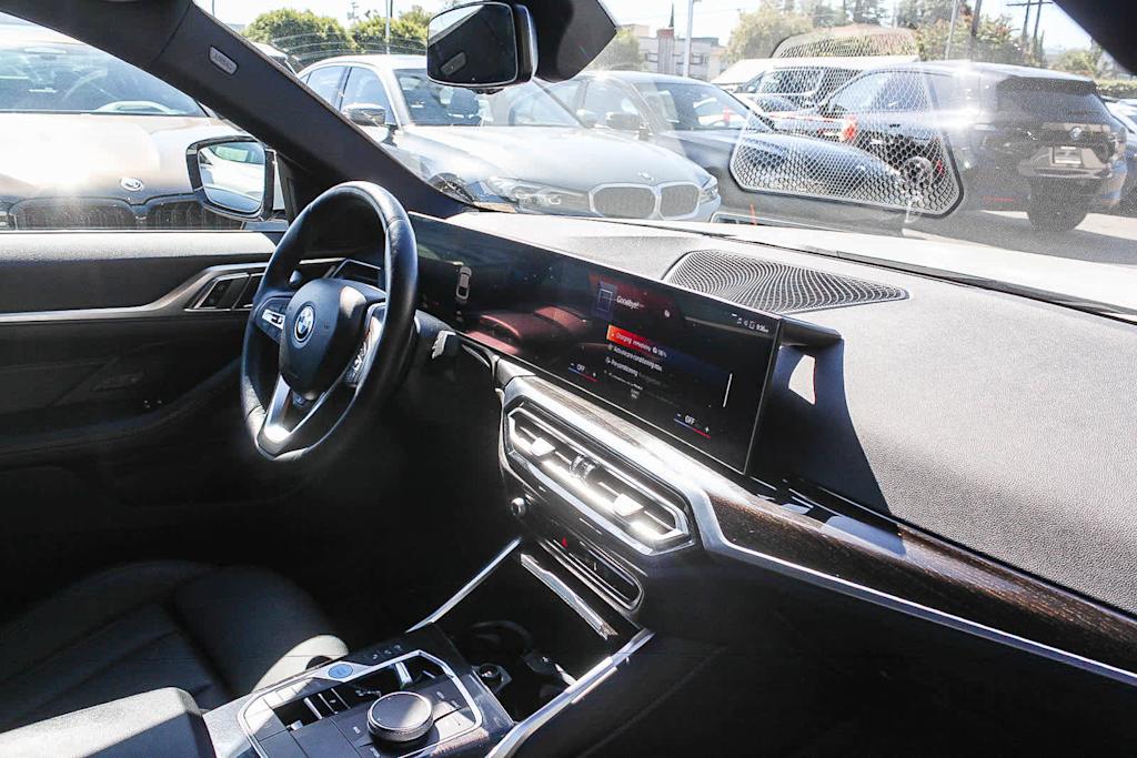 Thumbnail: 2023 BMW i4 - 12