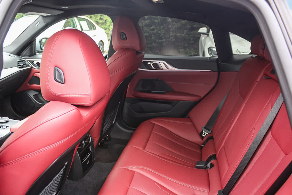 2024 BMW i4 eDrive35 12